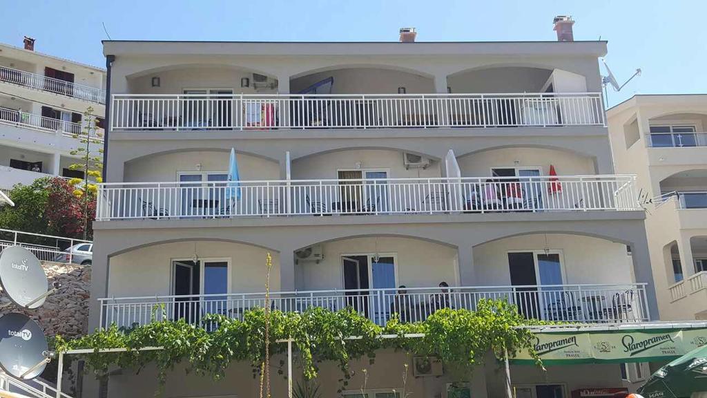 Apartmani Jopi 内乌姆 外观 照片